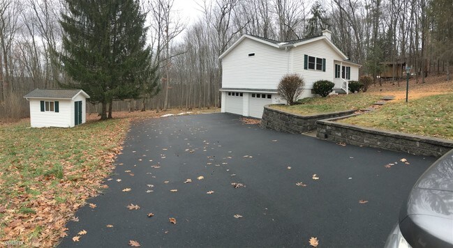 Building Photo - 341 Tilbury Hill Rd