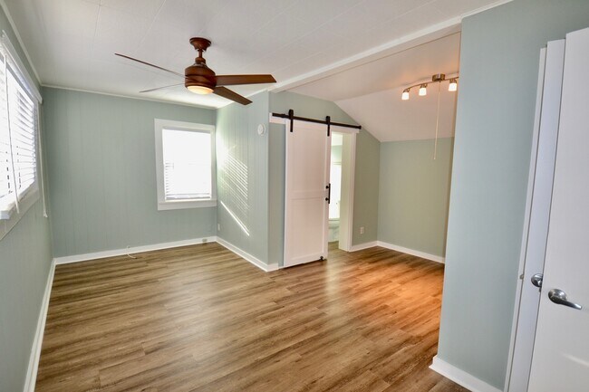 Building Photo - Madison Triplex