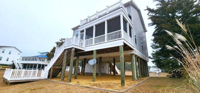 Foto del edificio - 3238 Dock Ct