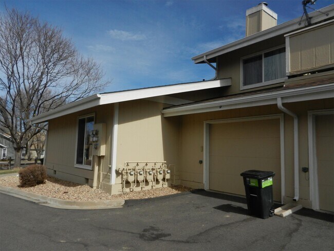 Building Photo - 8467 Everett Way