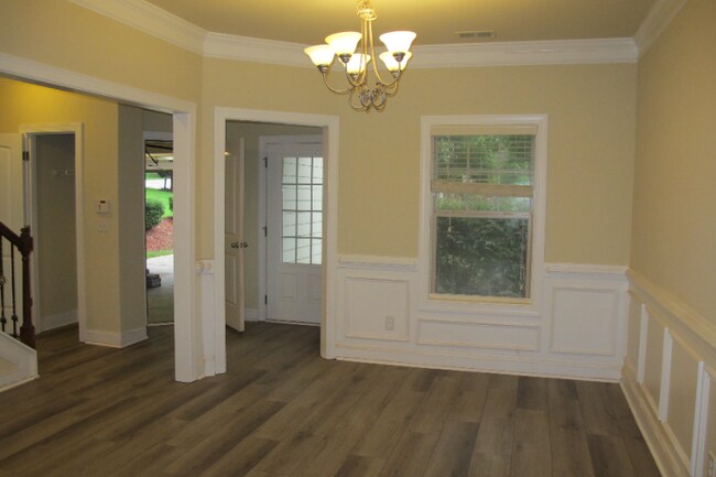 Building Photo - 2145 Harvest Ridge Cir NE