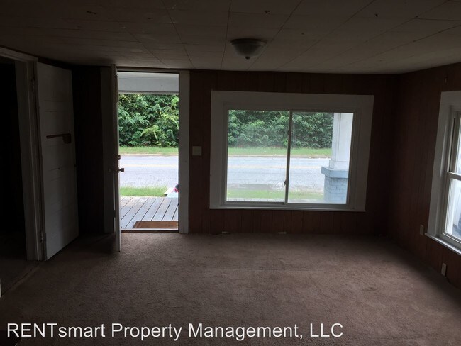 Building Photo - 809 Apex Rd