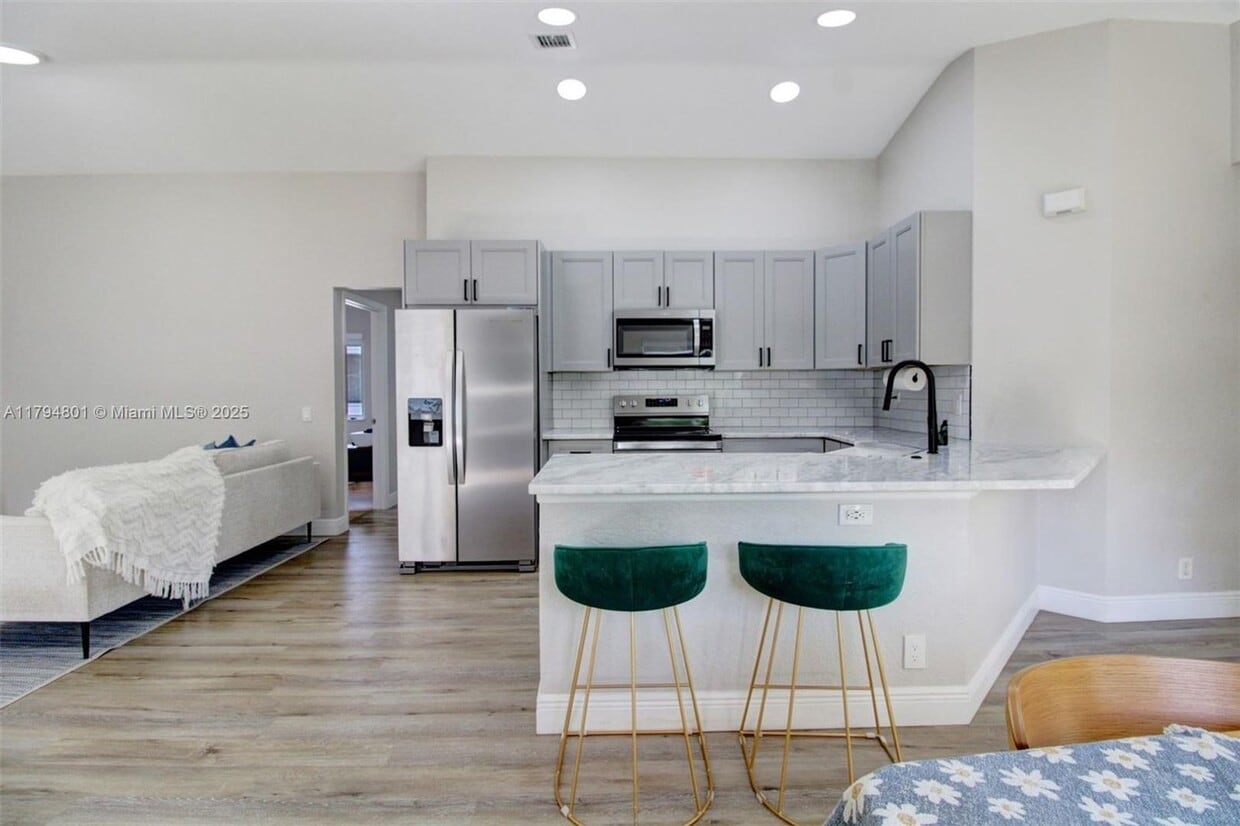 Photo - 1025 Bamboo Lane 1025, Weston, FL 33327