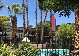 Building Photo - 350 E Desert Inn Rd