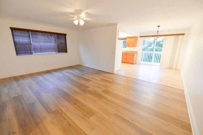 Foto del edificio - 251 Avenida Madrid