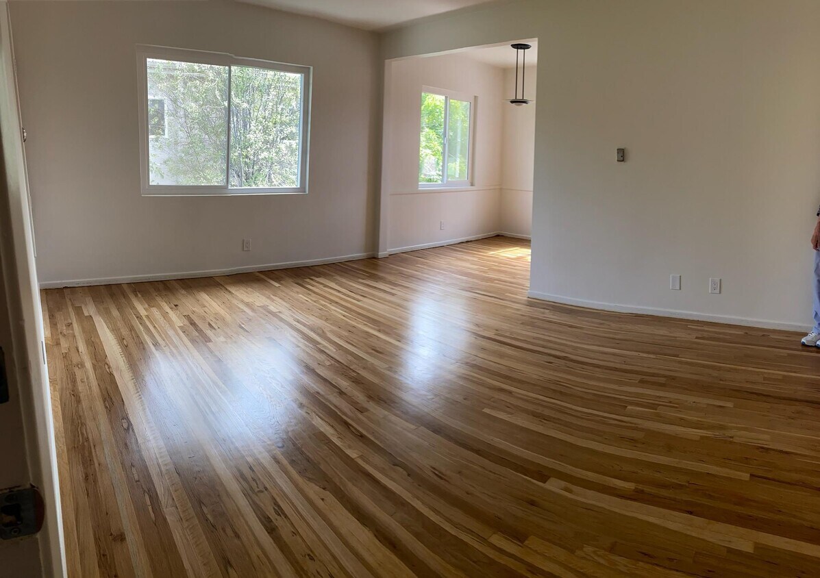 Living Room - 1523 Berkeley St