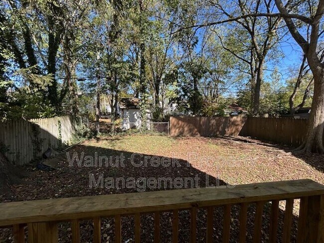 Building Photo - 229 Gates Ave