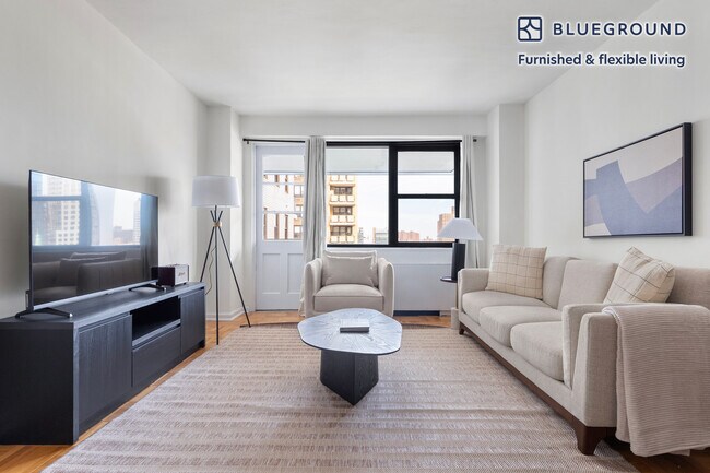 Foto del edificio - 305 East 86th St