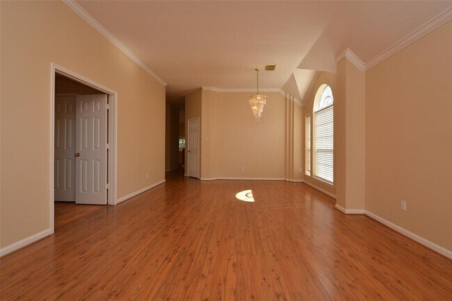 Building Photo - 16902 Valley Palms Dr