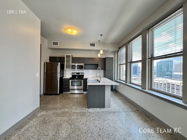 Foto del edificio - 306 E 12th St