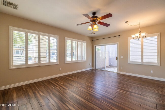 Building Photo - 1531 S Longspur Ln