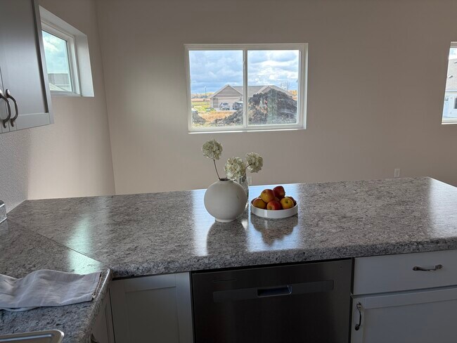 Foto del edificio - 3125 Scotch Ln