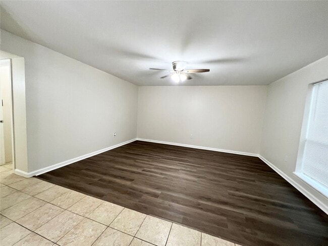 Foto del edificio - 130 Oyster Creek Dr