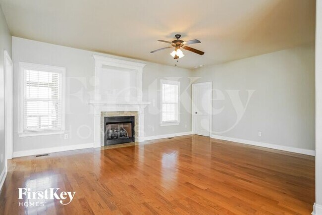 Foto del edificio - 15 Falling Oak Ct