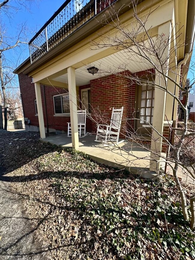 Foto del edificio - 6256 Rogers Park Pl