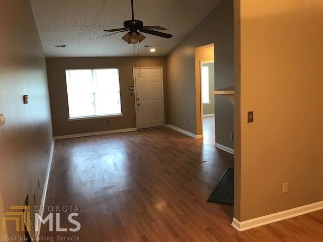 Building Photo - 2570 Teakwood Ln