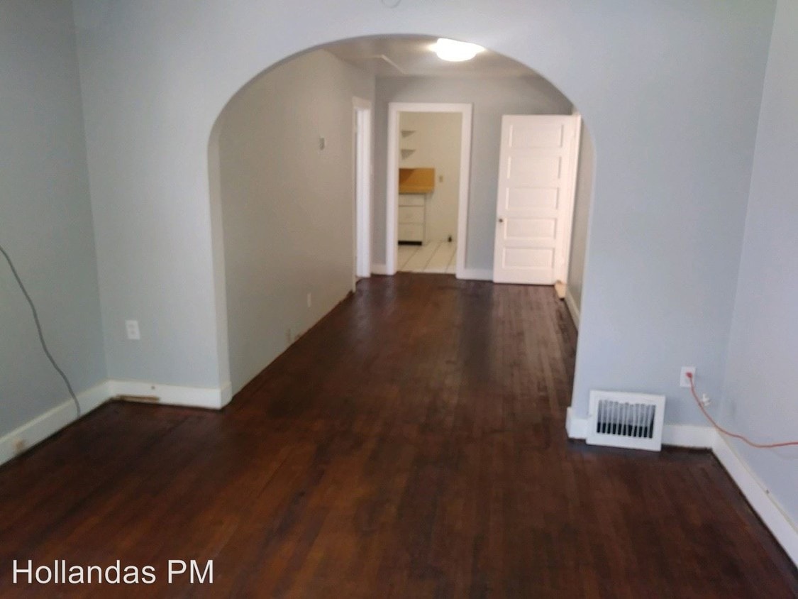 Building Photo - 2 br, 1 bath Apartment - 1236 Spring St