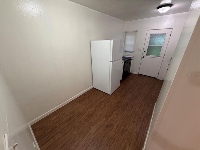 Building Photo - 2107 S Mills Ave