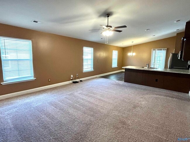 Foto del edificio - 161 BrookLawn Dr