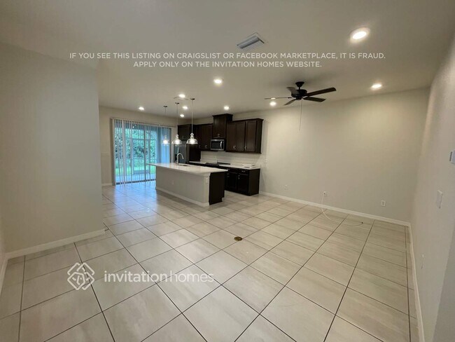 Foto del edificio - 2886 Grand Kemerton Pl
