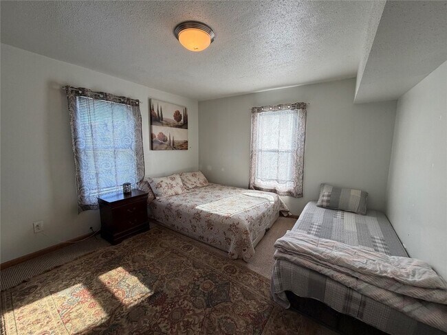 Foto del edificio - 91 Grand Ave