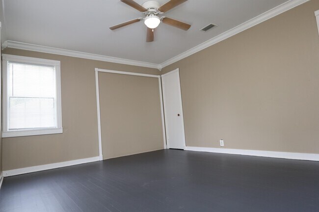 Building Photo - 1615 Beauford Pl
