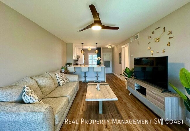 Foto del edificio - 6300 South Pointe Blvd