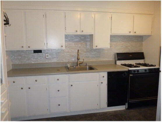 Kitchen - 6500 Potomac Ave
