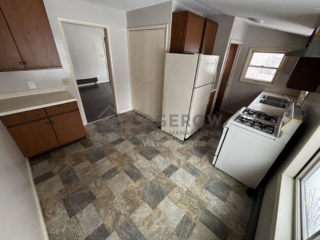 Foto del edificio - 136 Centennial St