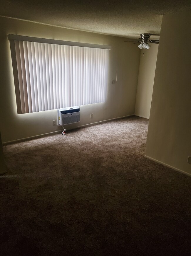 Building Photo - 6553 Newlin Ave