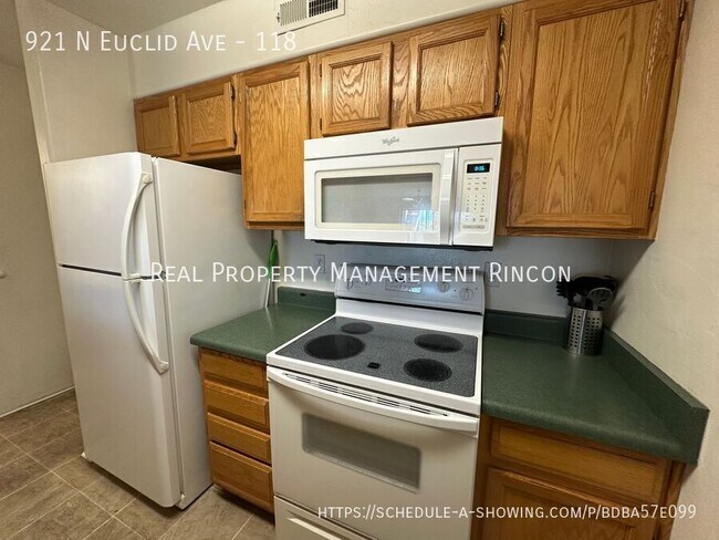 Foto del edificio - 921 N Euclid Ave