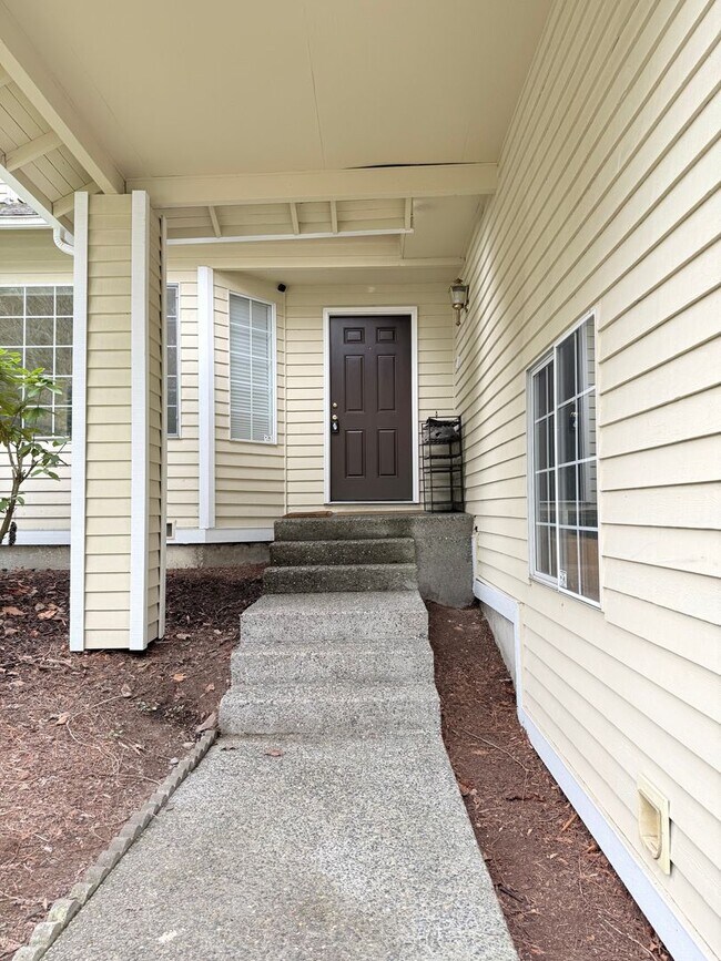 Foto del edificio - Beautiful 4BR Home in Kirkland Highlands – Prime Location