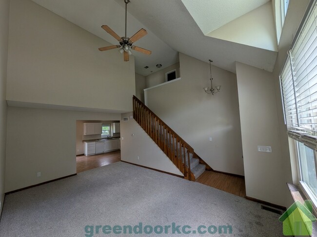 Building Photo - 514 Kenneth Ln