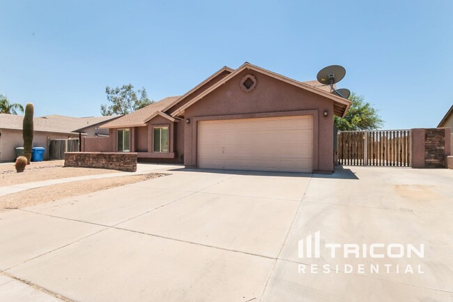 Building Photo - 1519 E Sequoia Dr