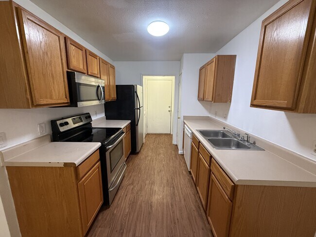 Foto del edificio - 1002-1002 Sagewood Trail