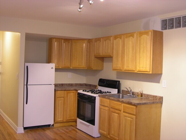 Kitchen/dining - 2534 Crescent St