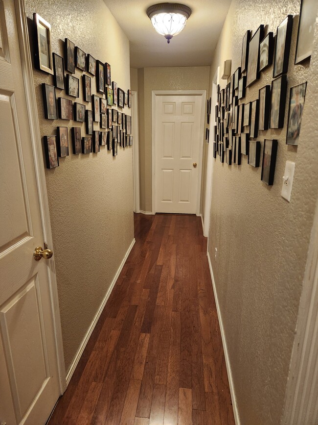 Building Photo - 17233 Cory Ray Ln