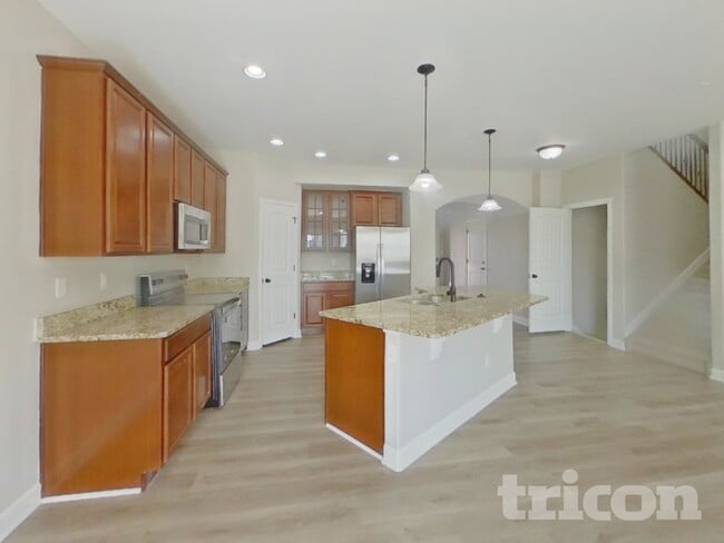 Building Photo - 6555 Stingray Ln