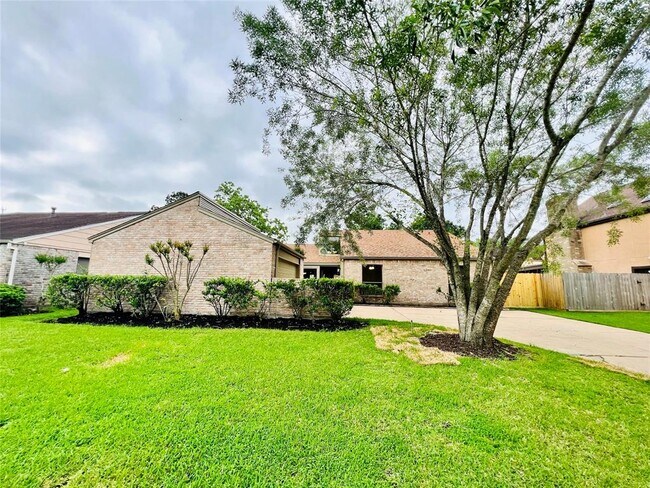 Building Photo - 2343 Bright Meadows Dr