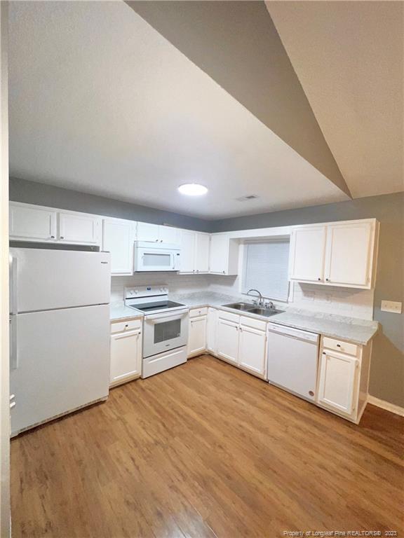 Building Photo - 5582 Windy Knoll Pl