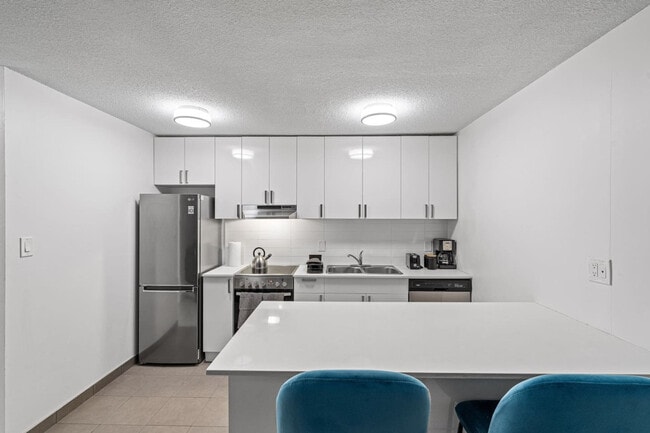 Photo du bâtiment - 2225 W 8th Ave