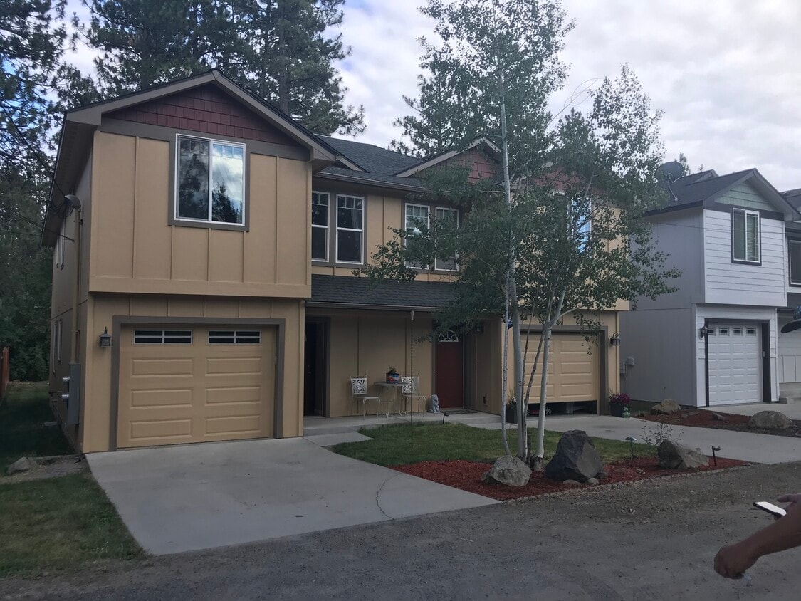 3717 S Harrison St, Spokane, WA 99224 Townhome Rentals in Spokane WA