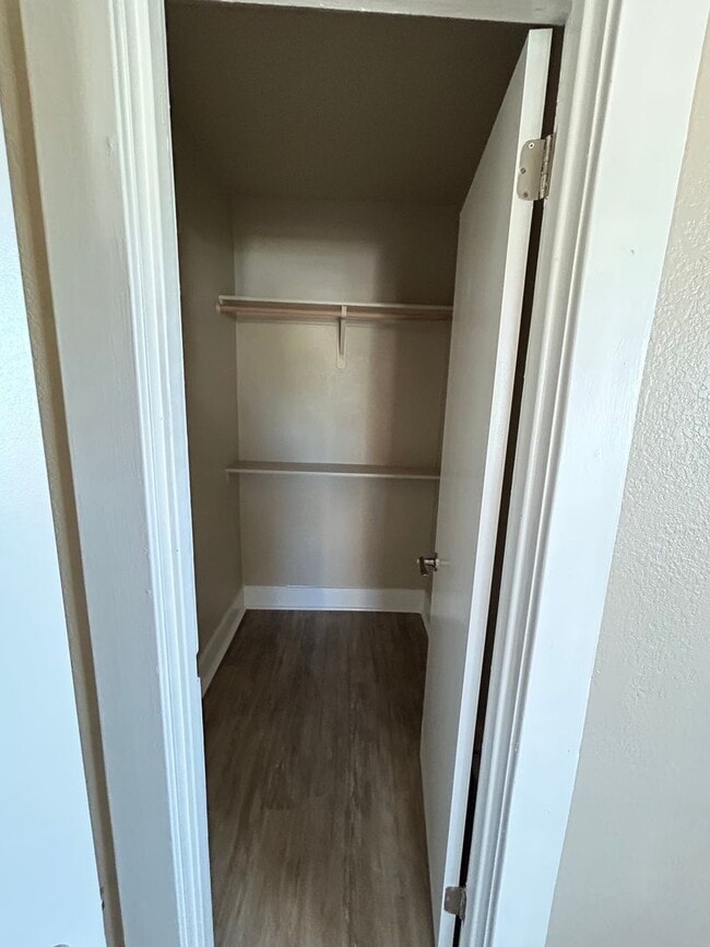 Foto del edificio - 2 Bed/1 Bath Home Near Downtown Lodi