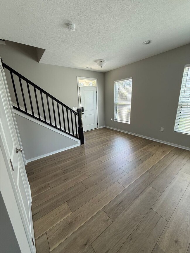 Foto del edificio - Stunning Westerville Condo with Loft | 2,086 Sq Ft | Garage | Move-In Ready