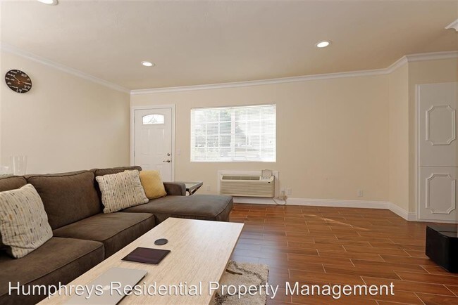 Foto del edificio - 7517 Herschel Ave