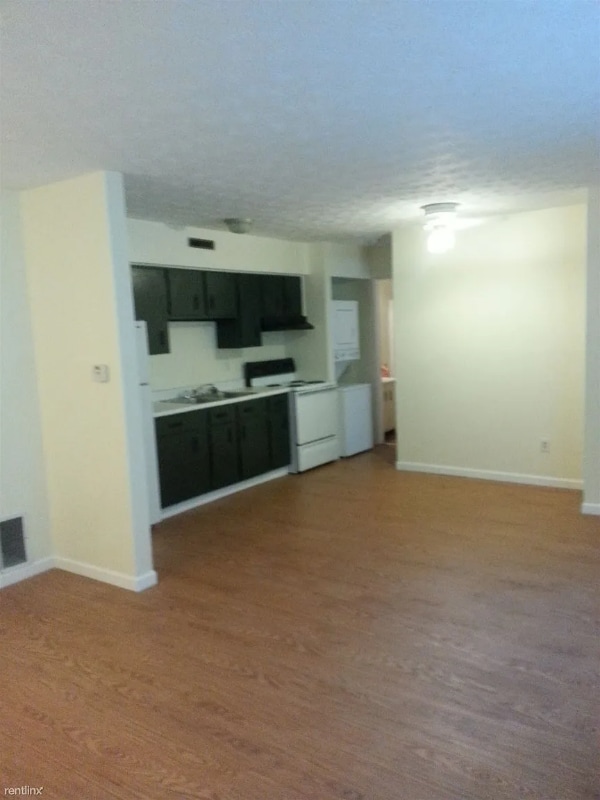 Primary Photo - 1725 Watson Rd SE