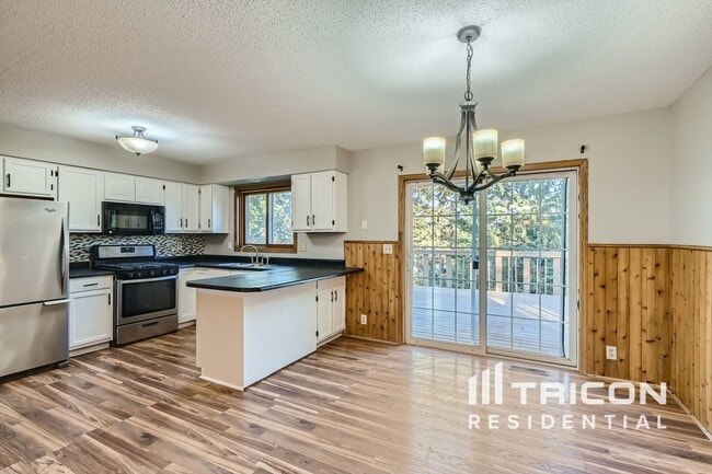 Building Photo - 3120 Teal Ct