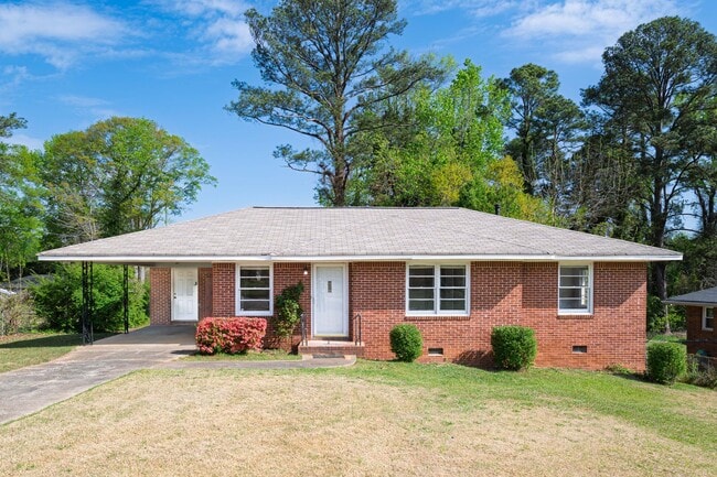 Photo - Updated 3BR Home with Fenced Yard on Quiet Street in Lake City