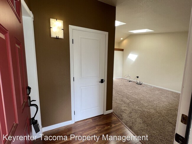 Foto del edificio - 3 br, 2 bath House - 610 Rice Ct