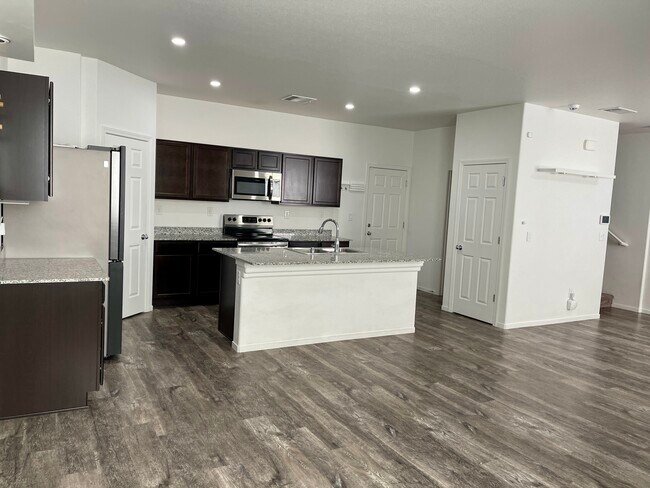 Building Photo - 9818 Salty Dog Dr